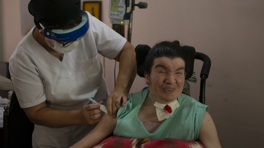 Covid-19: Comenzó la vacunación a personas electrodependientes en la provincia