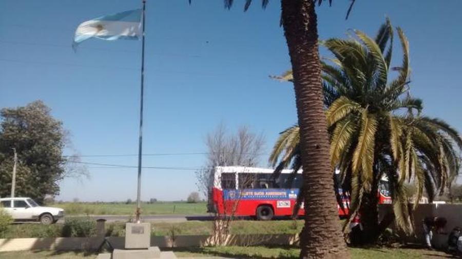 Con miras al regreso a las aulas, limpian escuelas rurales y de pueblos pequeños de la provincia