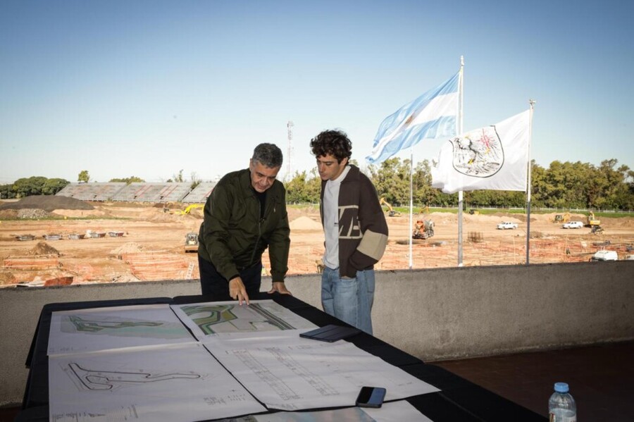 Colapinto visitó las obras de renovación del Autódromo porteño