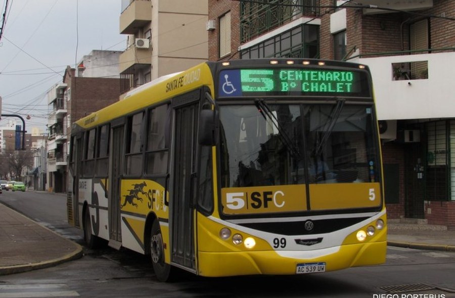 Colectiveros podrían hacer paro si no hay acuerdo por salarios