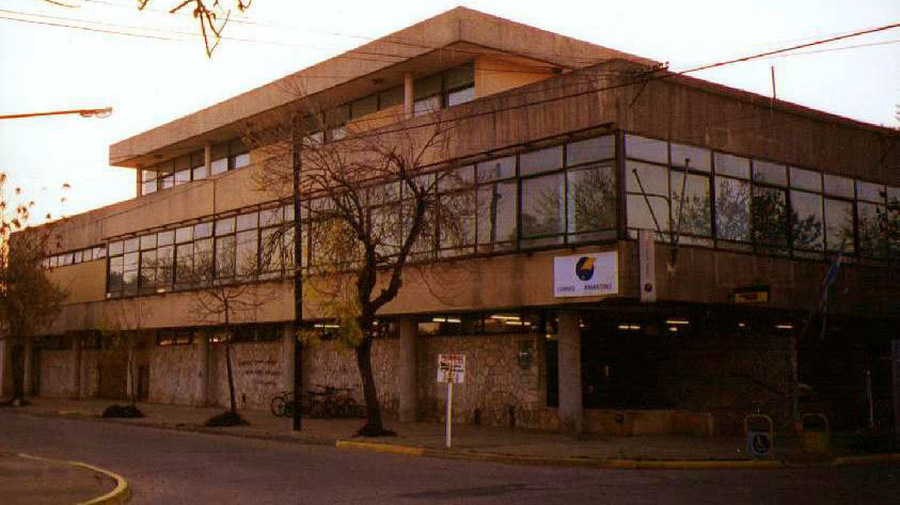 Realizarán obras para la puesta en valor del edifico del Correo en Esperanza