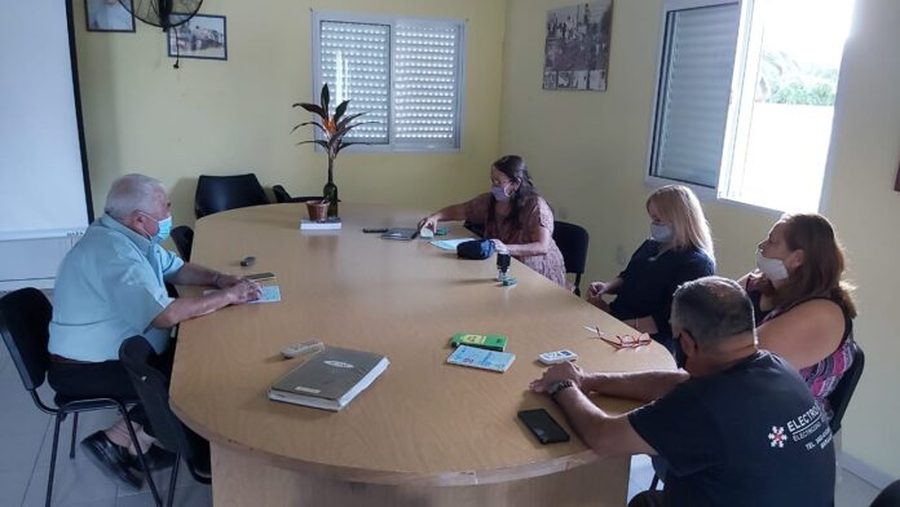 Sosa entregó aportes a instituciones de Margarita