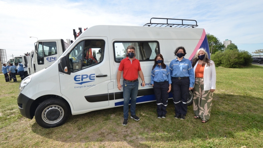 Se incorporaron camiones y utilitarios 0km a la EPE para la atención del servicio eléctrico