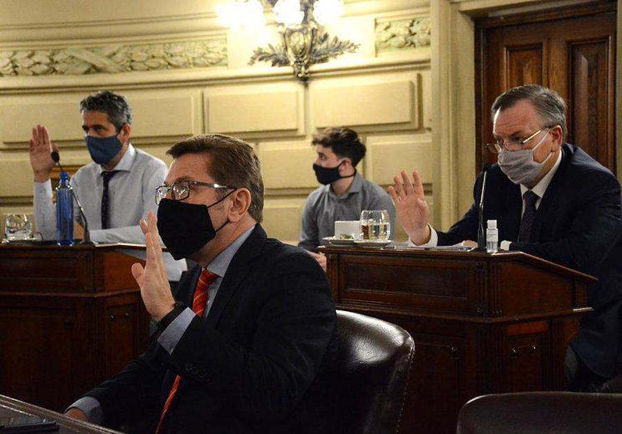 Senadores aprobó la autorización para que la provincia compre vacunas