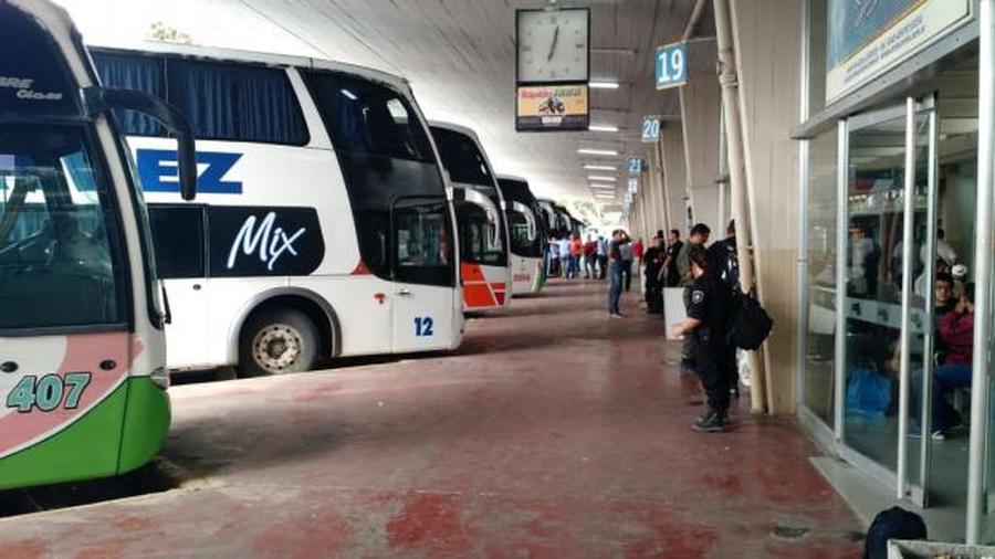 Aclararon que en el corto plazo no volverán los colectivos interurbanos de larga distancia dentro de la provincia