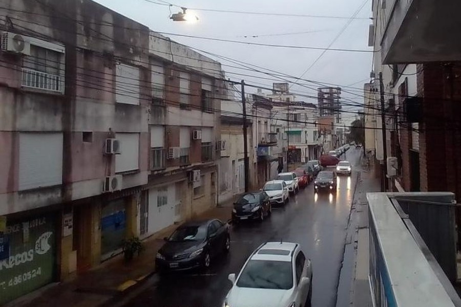En la ciudad de Santa Fe cayó en media mañana más de la mitad de lo que llovió en todo marzo