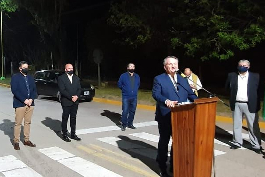 Moisés Ville: inauguraron moderna iluminación en el ingreso a la localidad