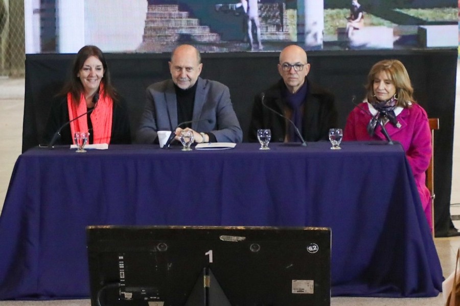 Perotti participó de la licitación del nuevo edificio del Instituto Superior de Profesorado N° 8 