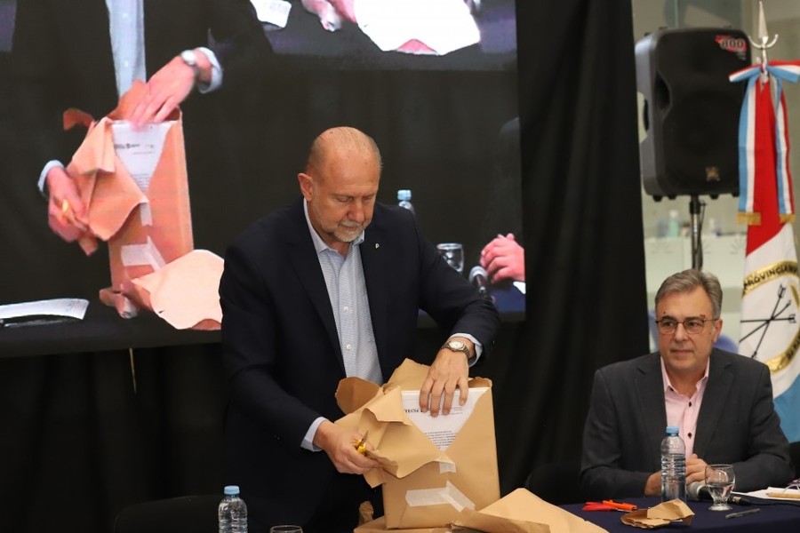Perotti encabezó la licitación de 219 viviendas para Rafaela