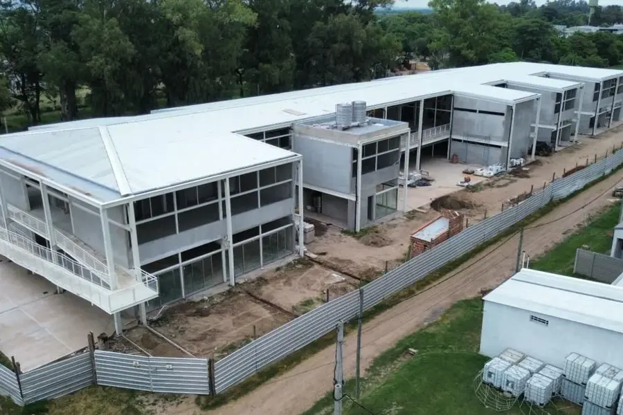 La nueva escuela técnica de Humberto Primo entra en su etapa final