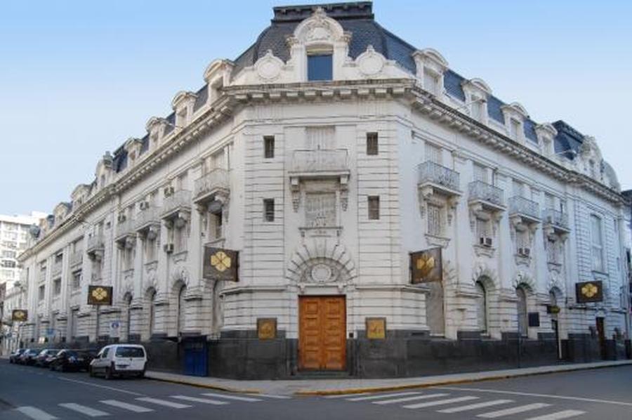Por el feriado, no se dictan clases, no abren los bancos y no hay actividad en la administración pública