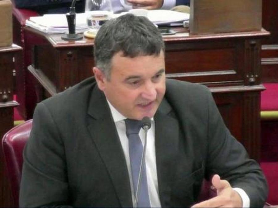 Un diputado santafesino recibió amenazas de un dirigente a través de redes por un proyecto para colegiar a los gasistas