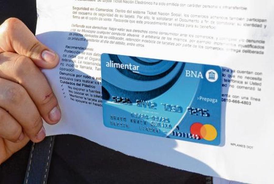 Proyectan repartir las más de 11.000 Tarjetas Alimentar pendientes en la provincia en las próximas dos semanas