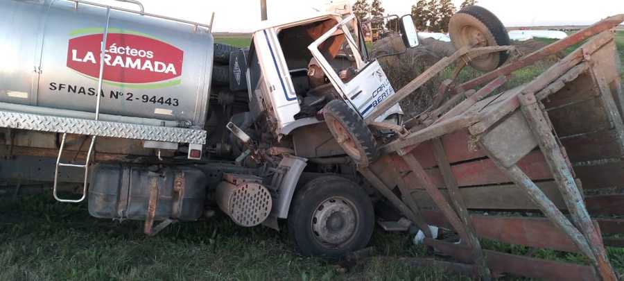 Choque de camiones cerca de Sa Pereira