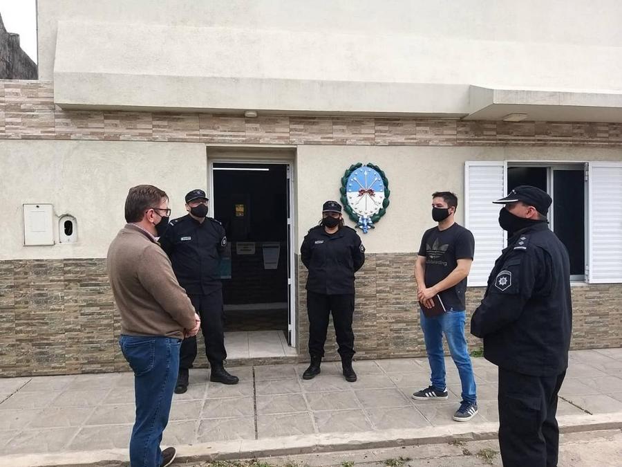 Borla entregó aportes del senado para instituciones de Ramayon y Gobernador Crespo