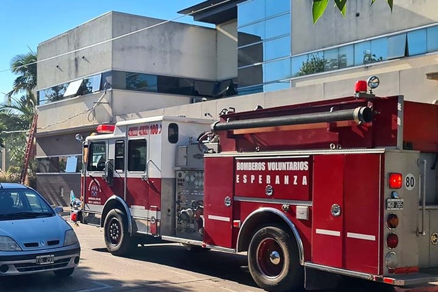 Incendio en un sector de internación del Sanatorio Esperanza