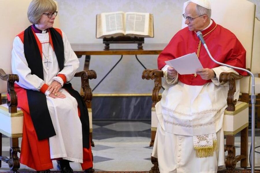 León XIV y la arzobispa de Canterbury se reúnen en el Vaticano con un llamado a la unidad cristiana