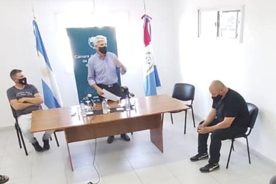 Baucero entregó aportes por 337.000 pesos a instituciones de San Javier