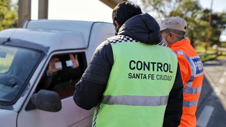 La Municipalidad sancionará a los coches que estén trabajando para Uber