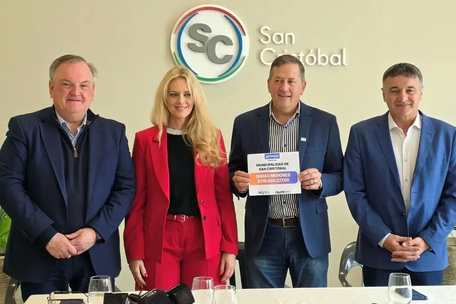 El senador Michlig entregó a la municipalidad de San Cristóbal un aporte provincial de $318 millones