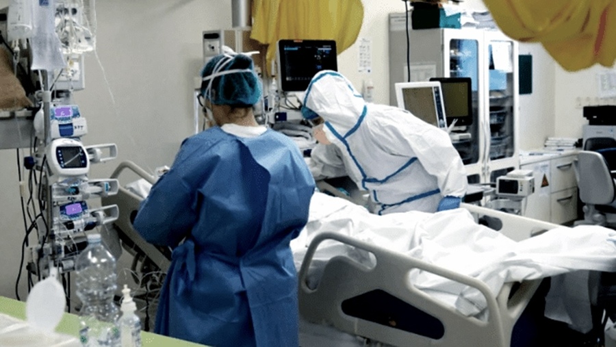 Impulsan un protocolo para que familiares puedan despedirse de enfermos terminales de coronavirus