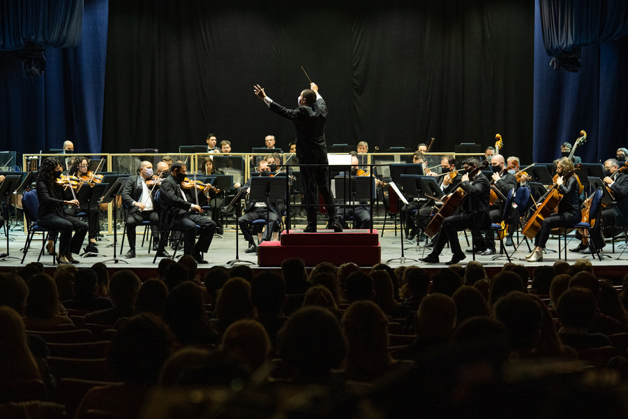 La Orquesta Sinfónica Provincial volvió a presentarse ante el público en el Centro Cultural “Francisco Paco Urondo”