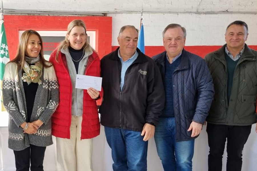 Michlig entregó aportes y equipamientos a instituciones