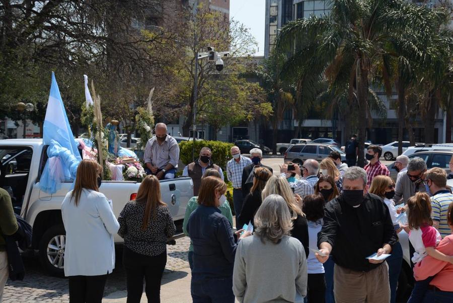 La Virgen de Guadalupe en la explanada de la Legislatura