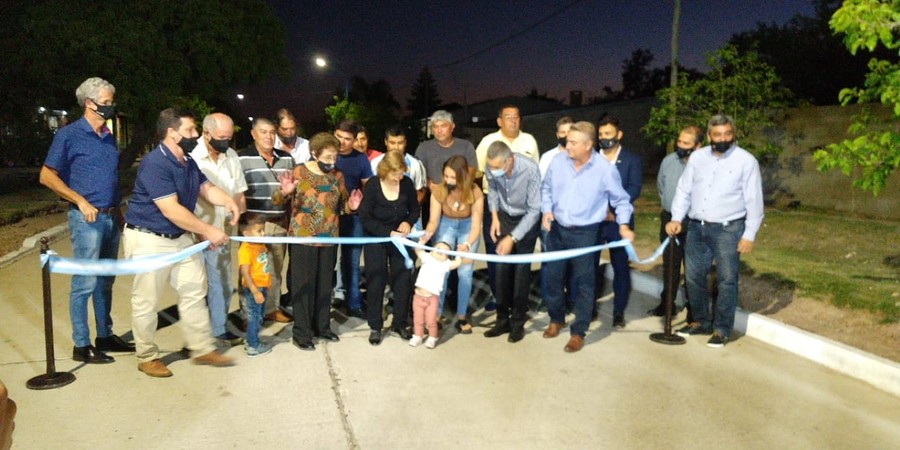 Habilitación de nuevas cuadras de pavimento urbano en San Cristóbal