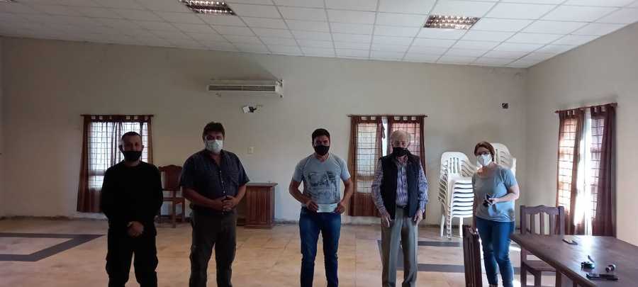 Gramajo entregó subsidios a instituciones del departamento 9 de julio